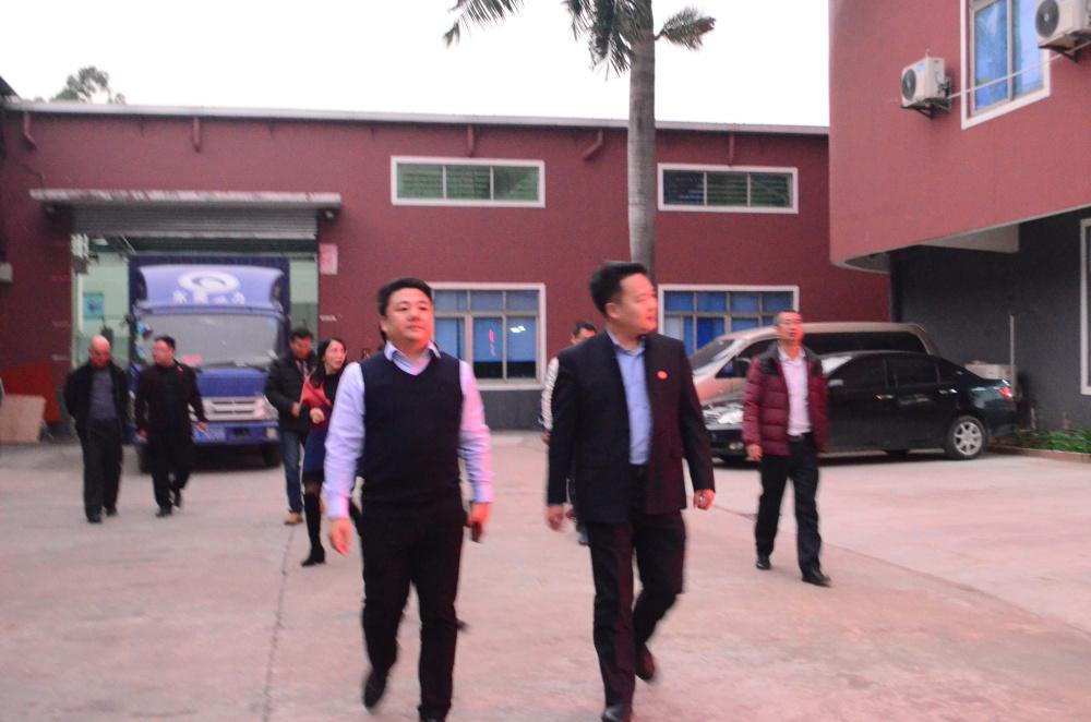 中國中小商業(yè)企業(yè)協(xié)會領(lǐng)導(dǎo)一行蒞臨守門神科技集團