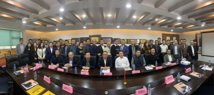 守門神科技產(chǎn)品亮相2019中國安檢排爆行業(yè)聯(lián)盟年會
